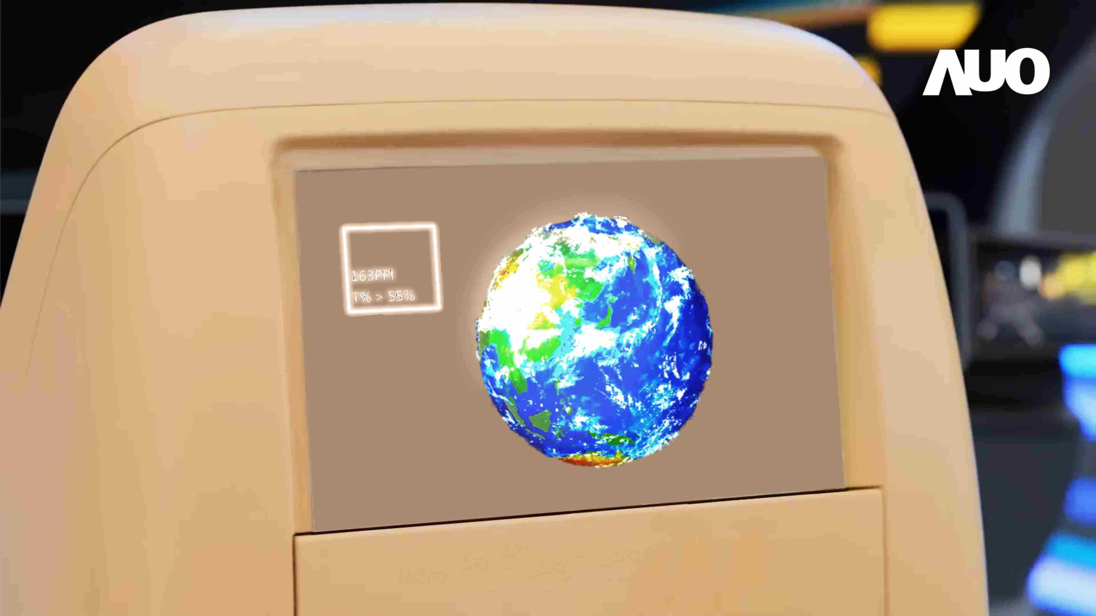 CG电子突破设计与制程挑战，，，推出全球最高分辨率163ppi的13.5吋透明Micro LED面板，，，，并积极布局智能车市场，，，，以期拓展透明显示应用的可能性